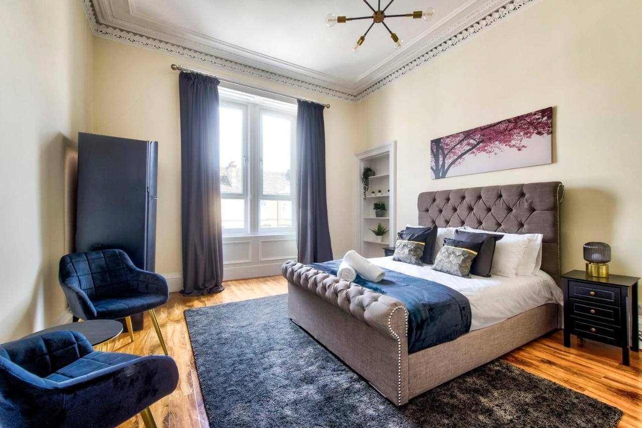 Stunning 5 Bedroom Apt, Close To City Centre, Sec, Hydro And Motorway Глазгоу Екстериор снимка