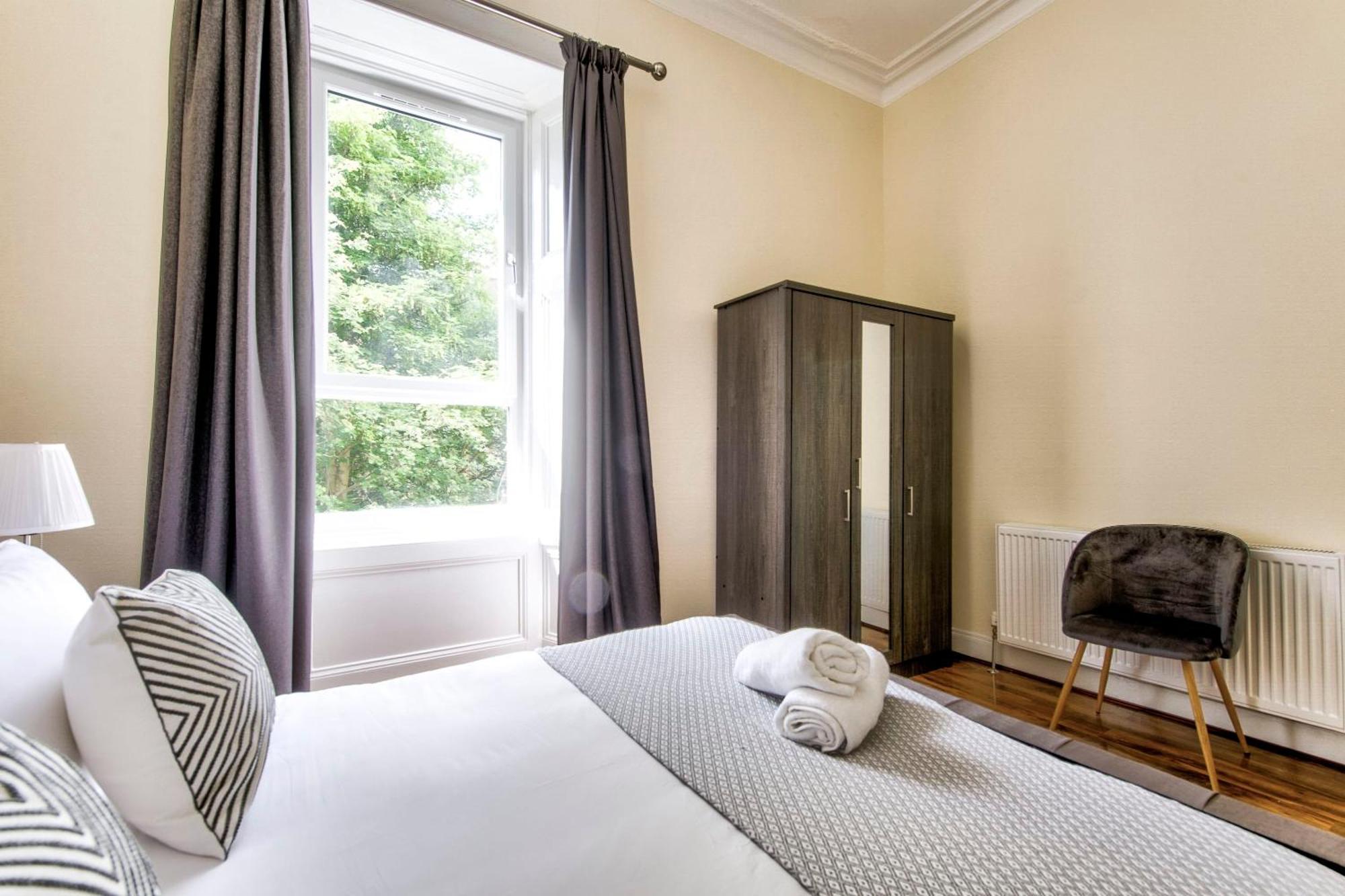 Stunning 5 Bedroom Apt, Close To City Centre, Sec, Hydro And Motorway Глазгоу Екстериор снимка
