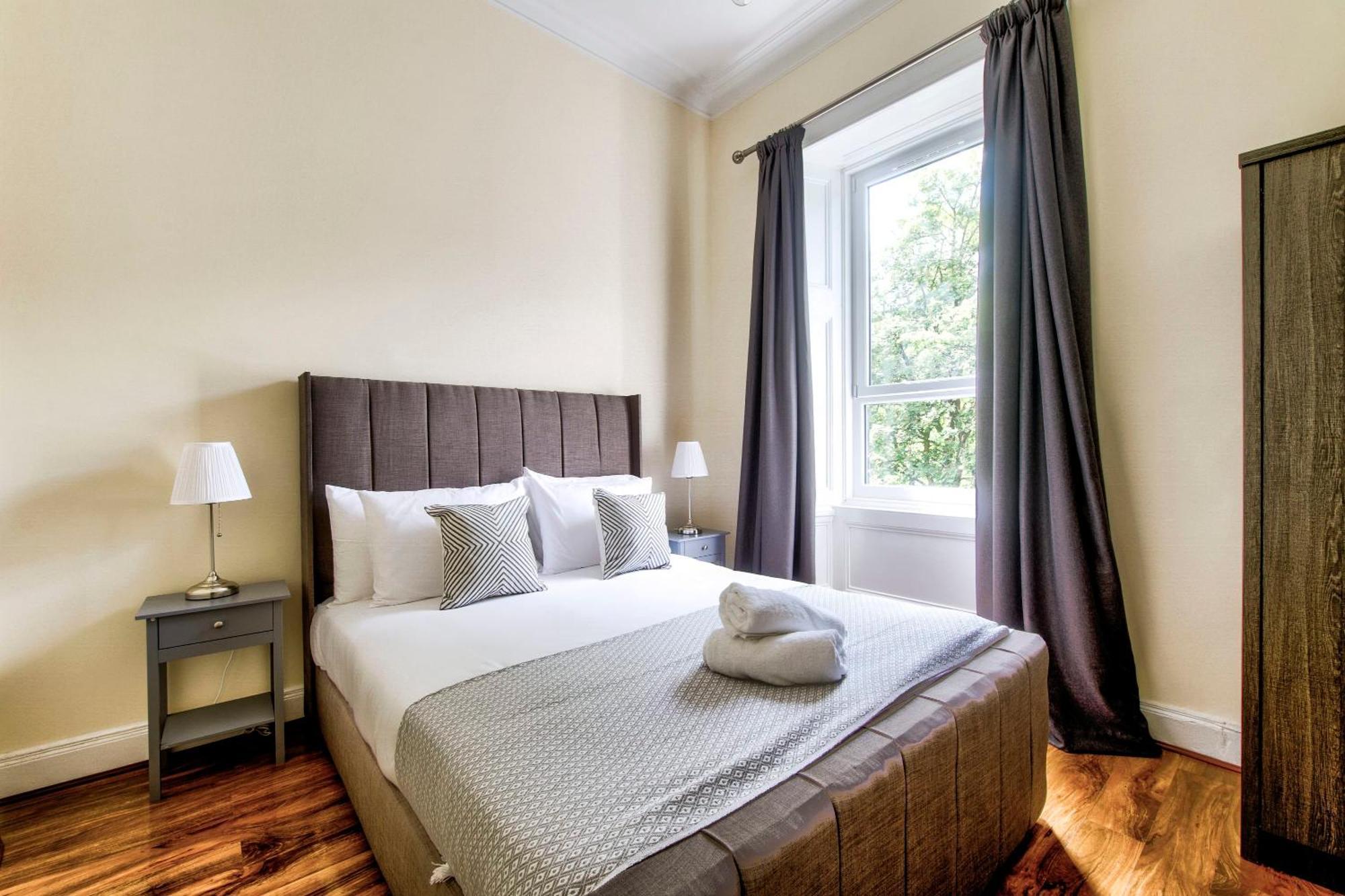 Stunning 5 Bedroom Apt, Close To City Centre, Sec, Hydro And Motorway Глазгоу Екстериор снимка