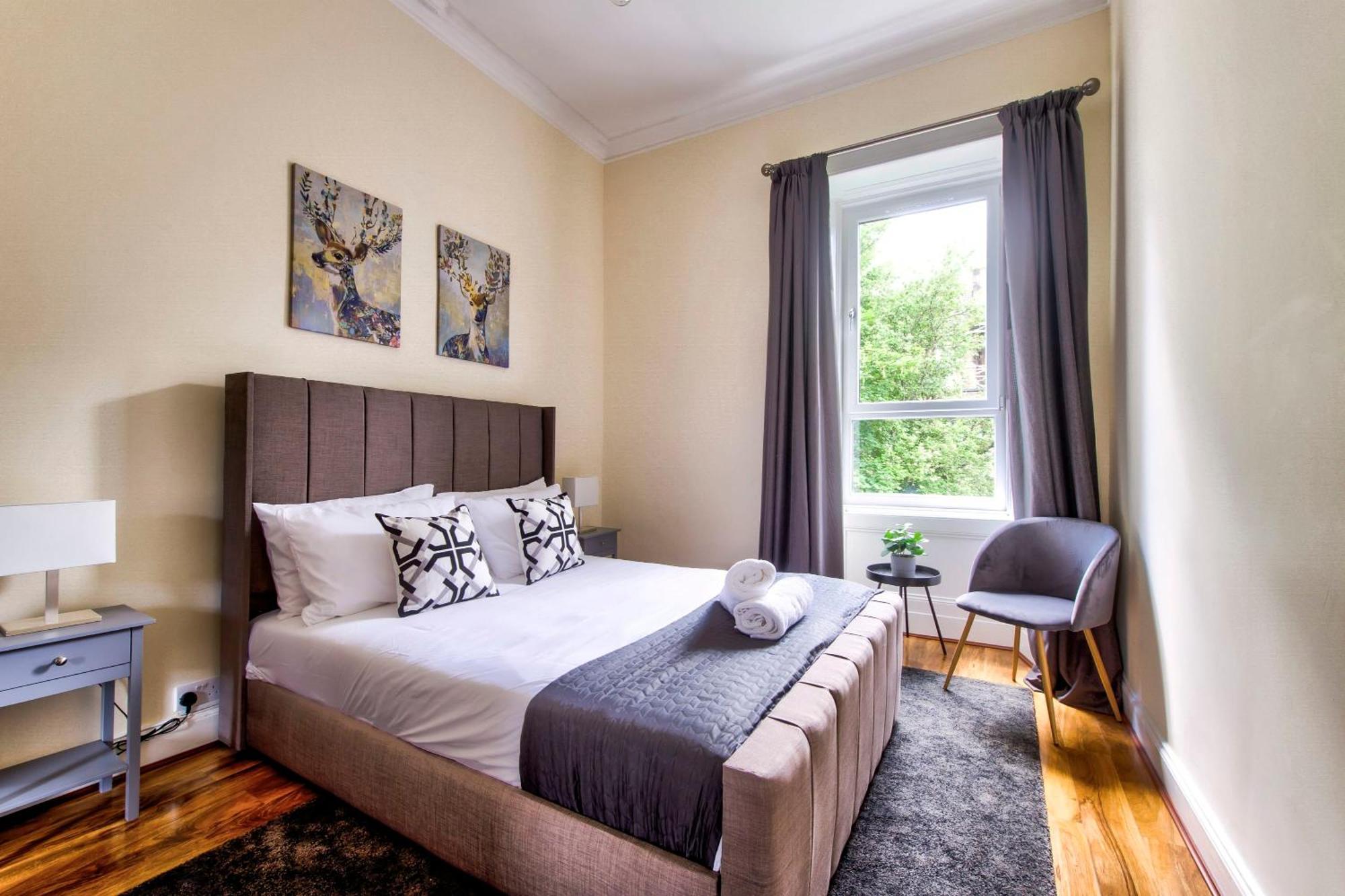 Stunning 5 Bedroom Apt, Close To City Centre, Sec, Hydro And Motorway Глазгоу Екстериор снимка