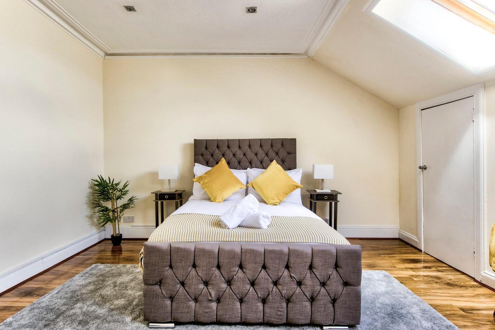 Stunning 5 Bedroom Apt, Close To City Centre, Sec, Hydro And Motorway Глазгоу Екстериор снимка