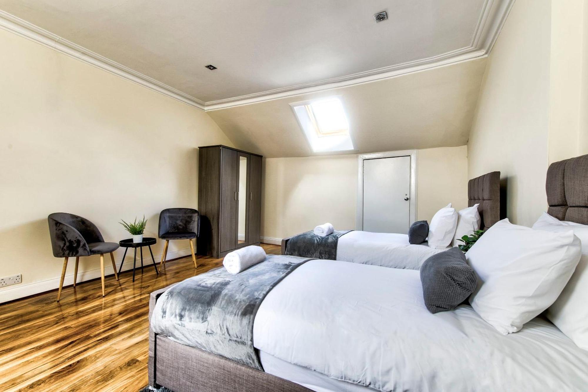 Stunning 5 Bedroom Apt, Close To City Centre, Sec, Hydro And Motorway Глазгоу Екстериор снимка