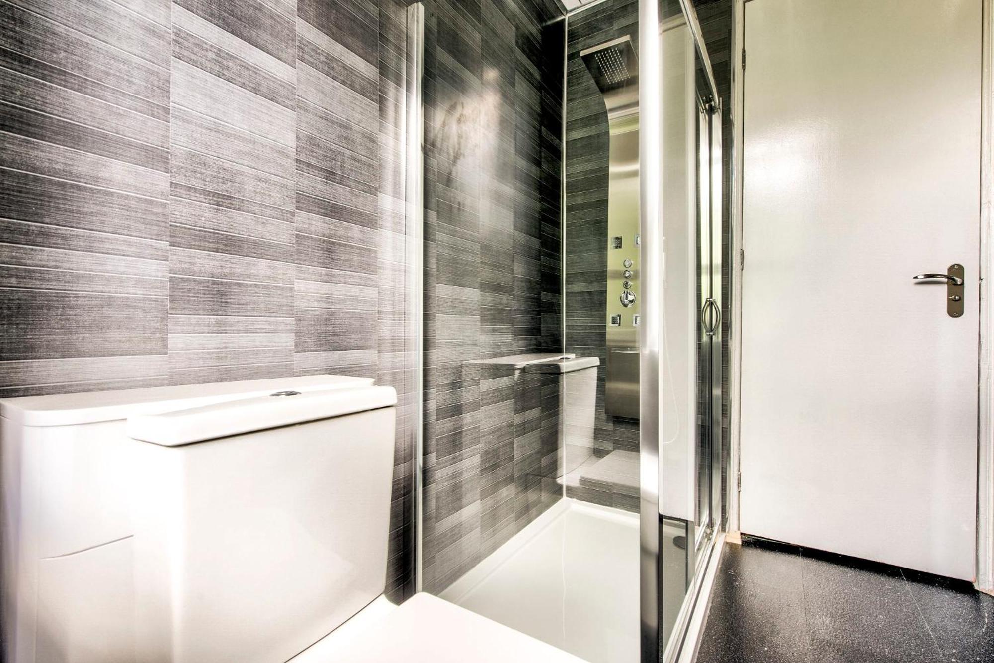 Stunning 5 Bedroom Apt, Close To City Centre, Sec, Hydro And Motorway Глазгоу Екстериор снимка